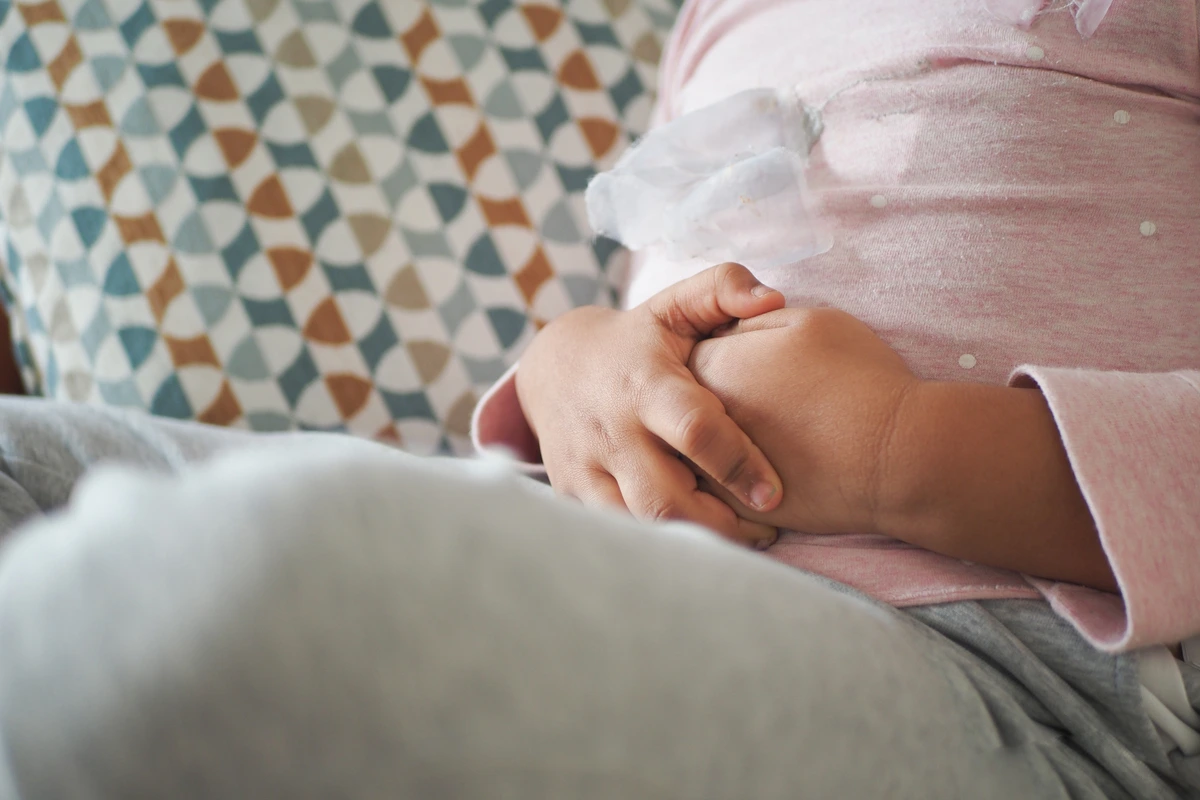 Upala slepog creva kod dece - bol u stomaku i lecenje