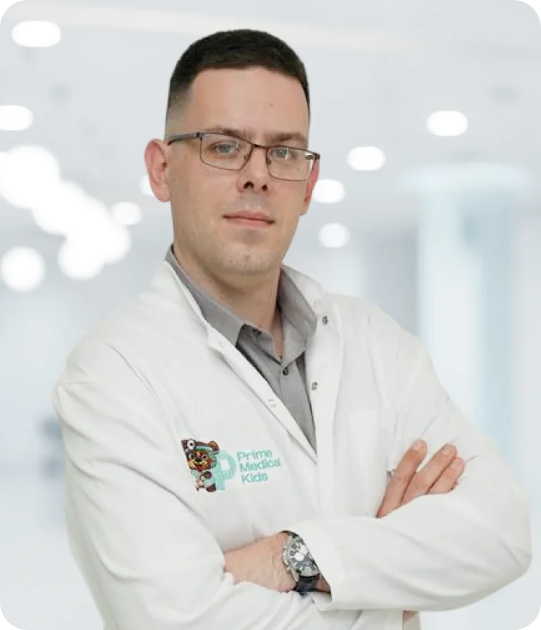 Dr Mikan Lazović - Prime Medical Kids - Dečiji hirurg i ortoped